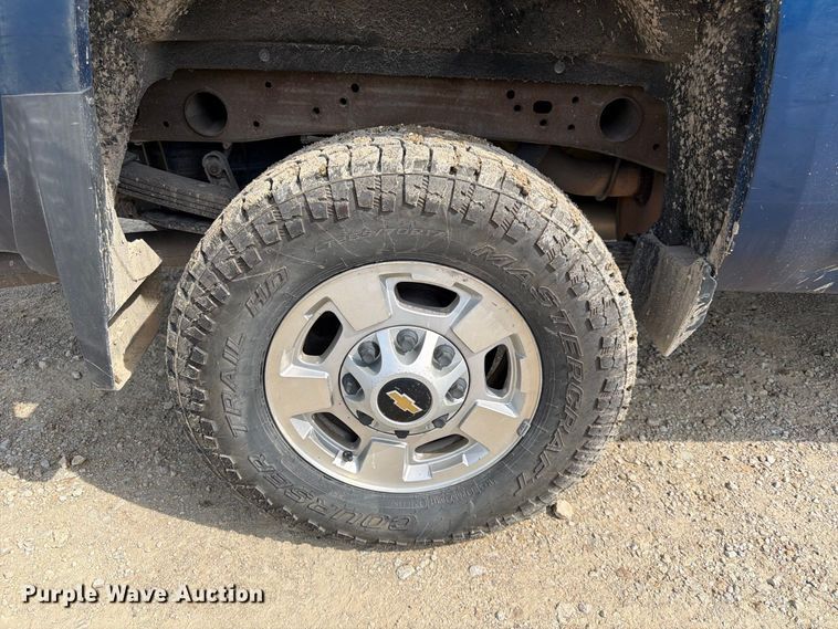 image for item FK3721 2017 Chevrolet Silverado 2500HD Ext. Cab pickup truck