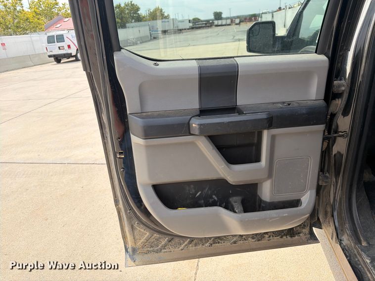 image for item FK4585 2018 Ford F150 Crew Cab pickup truck