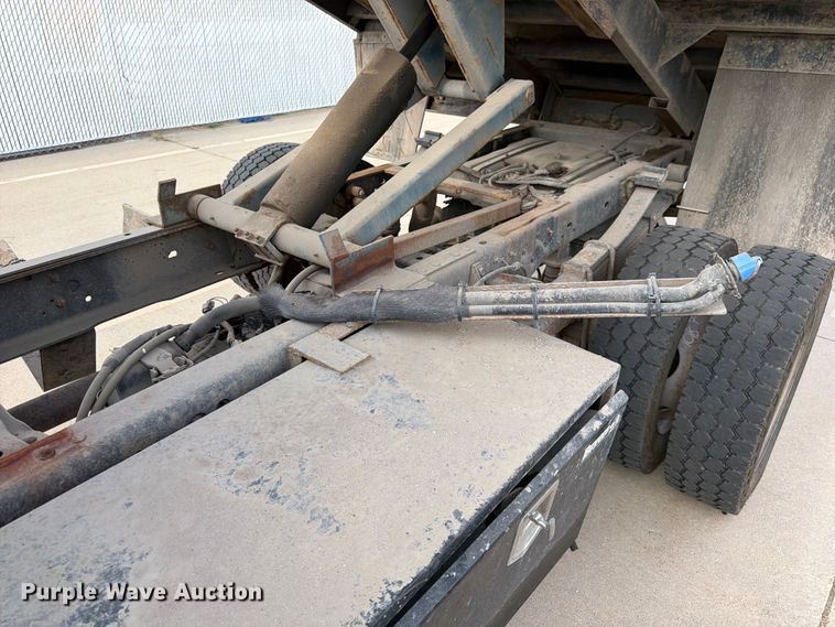 image for item FK4586 2016 Ford F550 dump flatbed truck