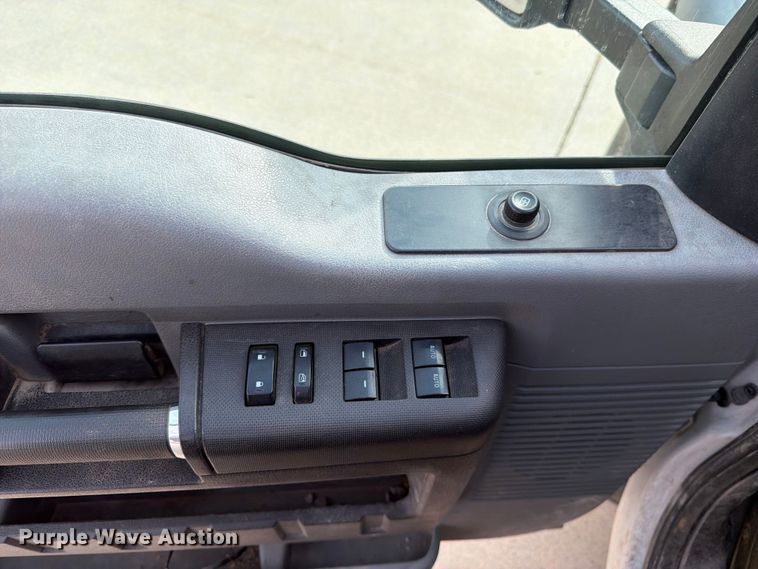 image for item FK4586 2016 Ford F550 dump flatbed truck