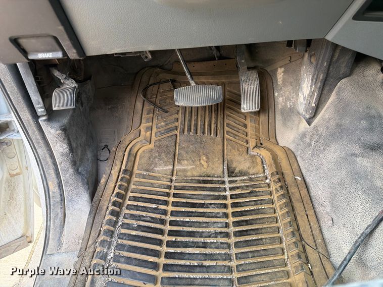 image for item FK4586 2016 Ford F550 dump flatbed truck