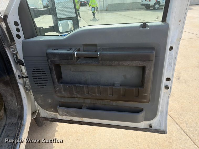 image for item FK4586 2016 Ford F550 dump flatbed truck