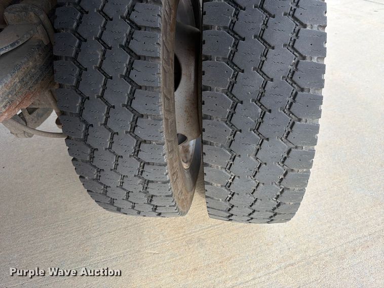 image for item FK4586 2016 Ford F550 dump flatbed truck