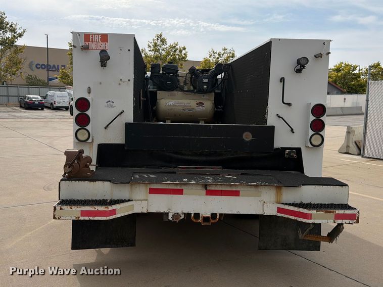 image for item FK4587 2015 Ford F550 utility / service truck