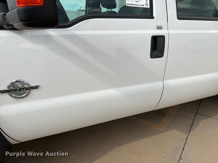 image for item FK4587 2015 Ford F550 utility / service truck