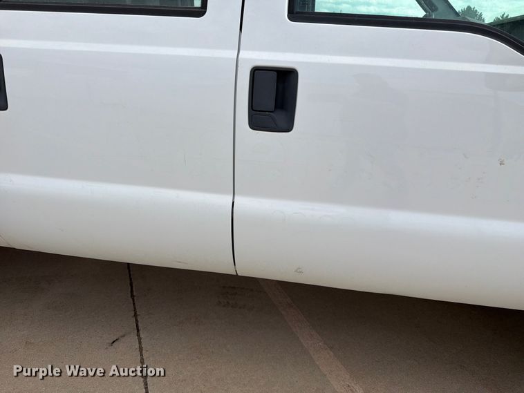 image for item FK4587 2015 Ford F550 utility / service truck