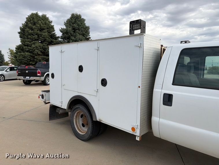 image for item FK4587 2015 Ford F550 utility / service truck