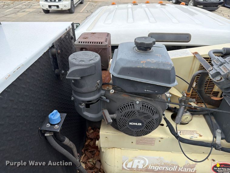 image for item FK4587 2015 Ford F550 utility / service truck