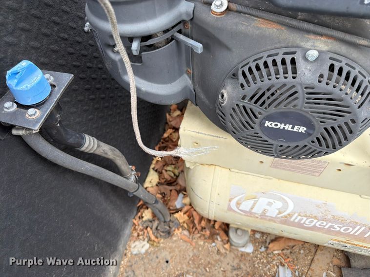 image for item FK4587 2015 Ford F550 utility / service truck