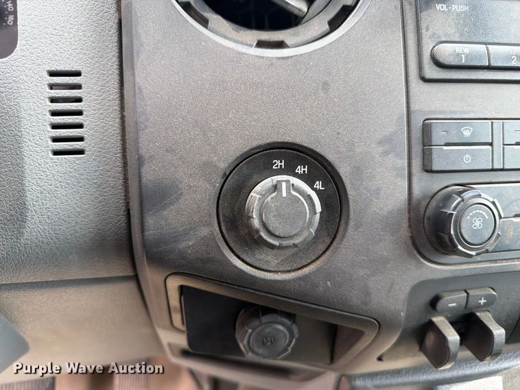 image for item FK4587 2015 Ford F550 utility / service truck