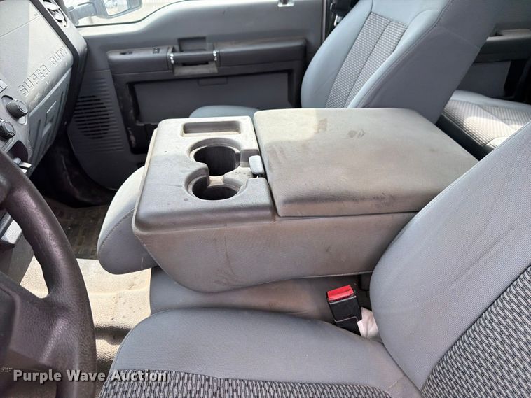 image for item FK4587 2015 Ford F550 utility / service truck