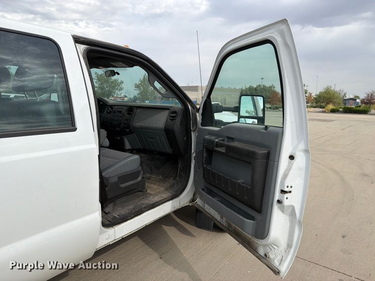 image for item FK4587 2015 Ford F550 utility / service truck