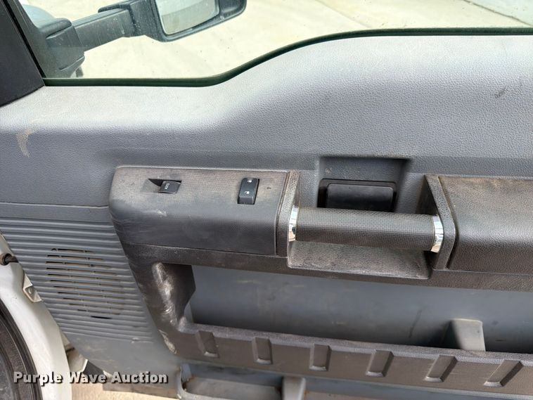 image for item FK4587 2015 Ford F550 utility / service truck