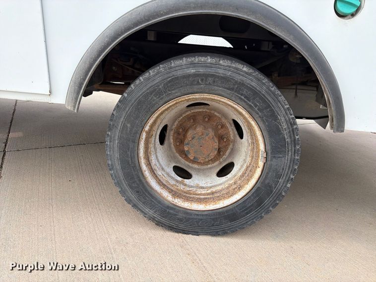 image for item FK4587 2015 Ford F550 utility / service truck