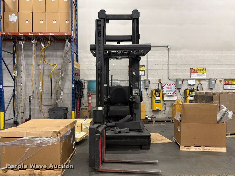 image for item FK4613 Raymond SA-CSR30T forklift