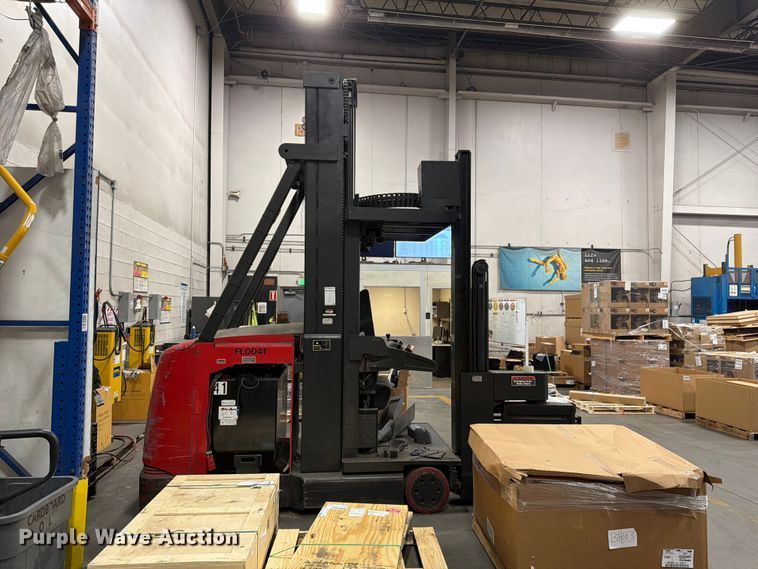 image for item FK4613 Raymond SA-CSR30T forklift