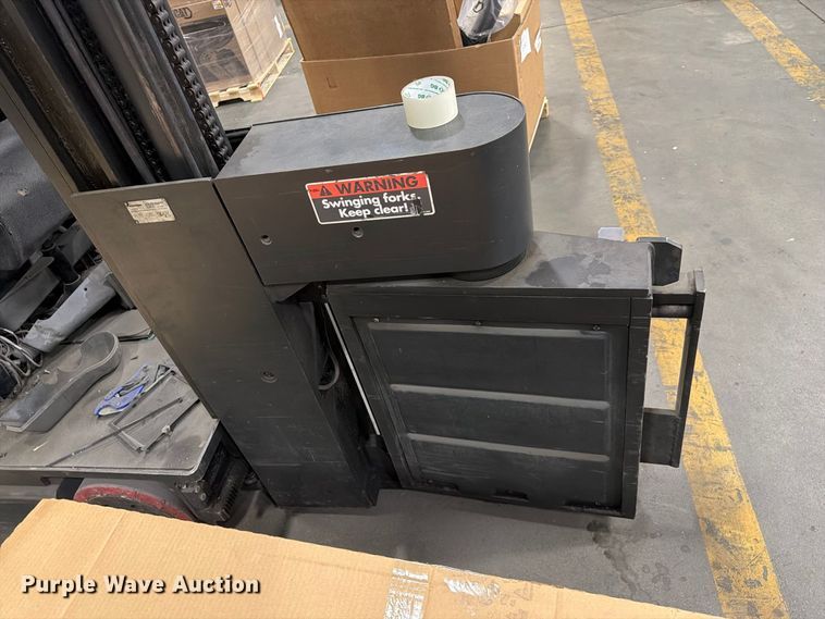 image for item FK4613 Raymond SA-CSR30T forklift