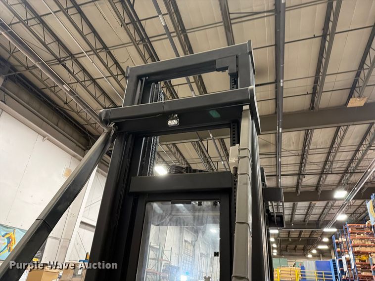 image for item FK4613 Raymond SA-CSR30T forklift