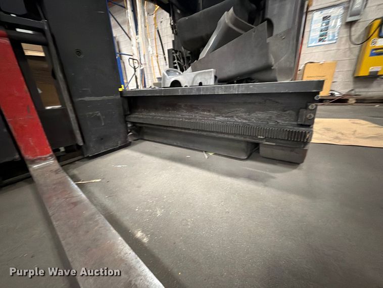image for item FK4613 Raymond SA-CSR30T forklift
