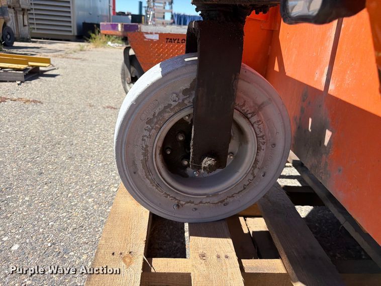 image for item FK4614 (3) Taylor-Dunn utility carts