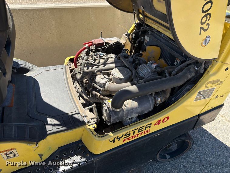 image for item FK4616 2012 Hyster S40FTS forklift