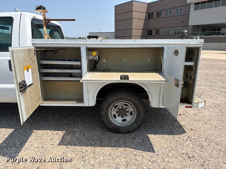 image for item FK5041 2011 Ford F250 Super Duty utility bed pickup truck