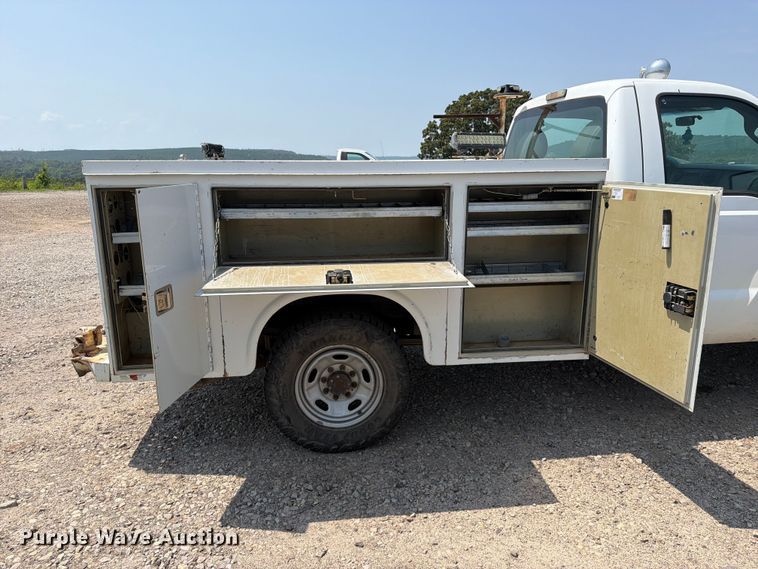 image for item FK5041 2011 Ford F250 Super Duty utility bed pickup truck
