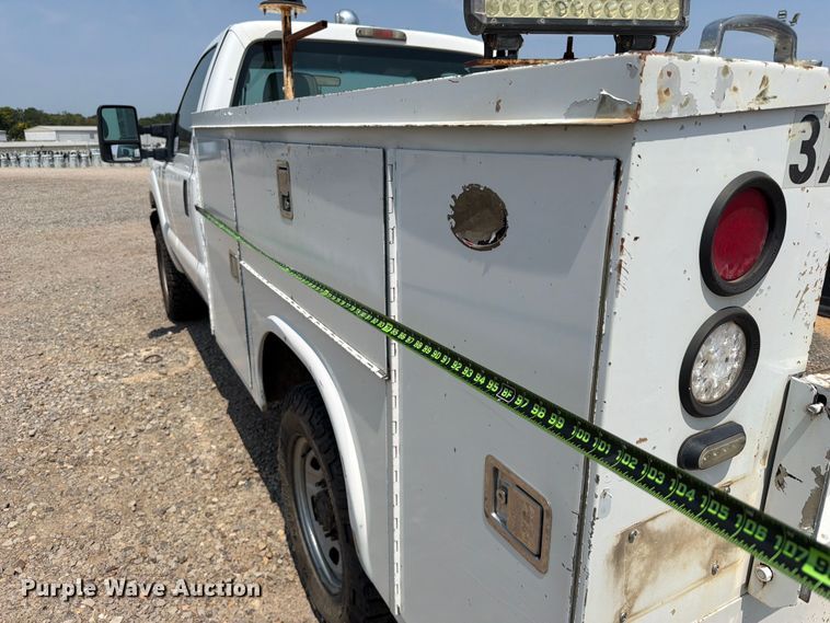 image for item FK5041 2011 Ford F250 Super Duty utility bed pickup truck