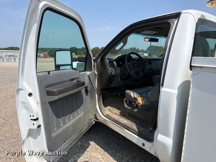 image for item FK5041 2011 Ford F250 Super Duty utility bed pickup truck