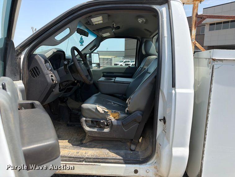 image for item FK5041 2011 Ford F250 Super Duty utility bed pickup truck