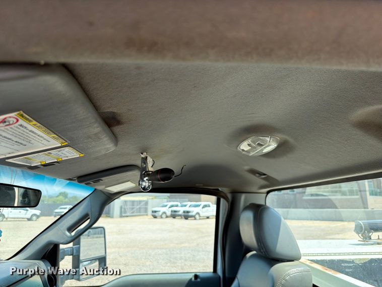 image for item FK5041 2011 Ford F250 Super Duty utility bed pickup truck