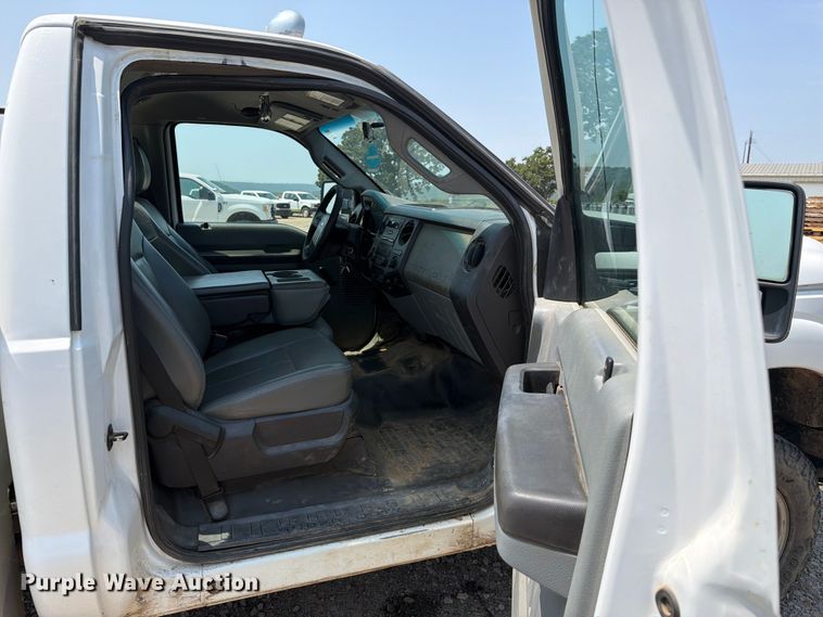 image for item FK5041 2011 Ford F250 Super Duty utility bed pickup truck