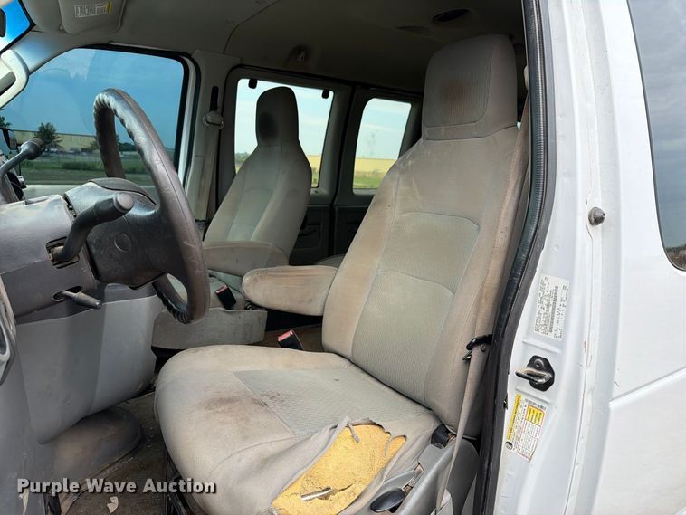 image for item FK5068 2013 Ford E350 van