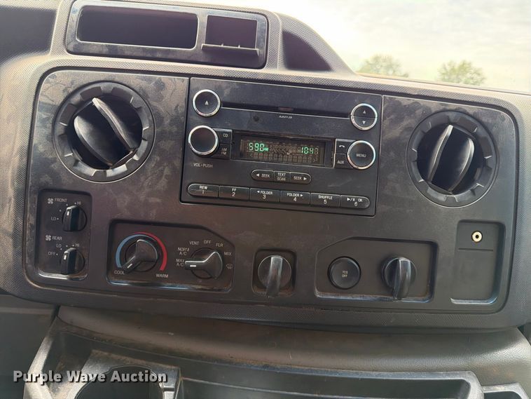 image for item FK5068 2013 Ford E350 van