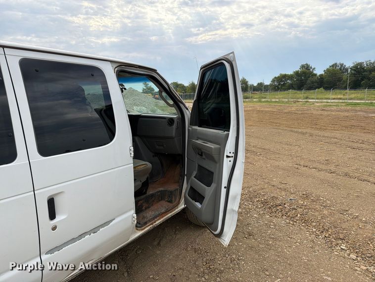 image for item FK5068 2013 Ford E350 van