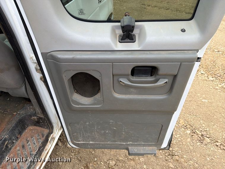 image for item FK5068 2013 Ford E350 van