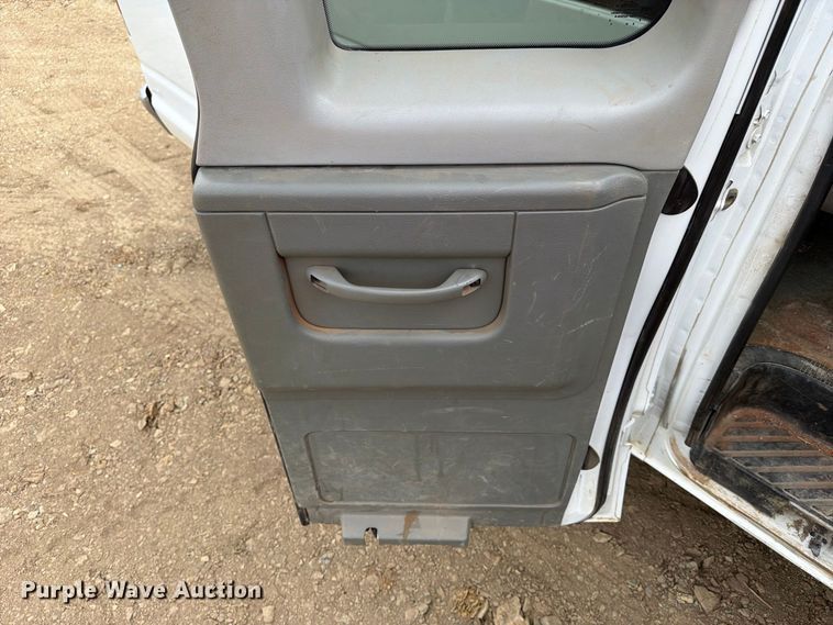 image for item FK5068 2013 Ford E350 van