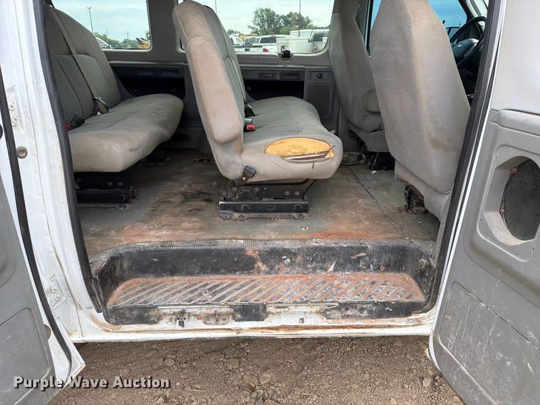 image for item FK5068 2013 Ford E350 van