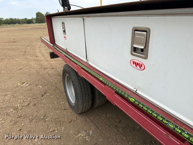 image for item FK5069 2015 Chevrolet Silverado 3500HD flatbed pickup truck
