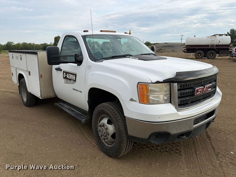 image for item FK5073 2011 GMC Sierra 3500HD utility bed pickup truck