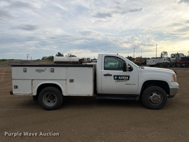 image for item FK5073 2011 GMC Sierra 3500HD utility bed pickup truck