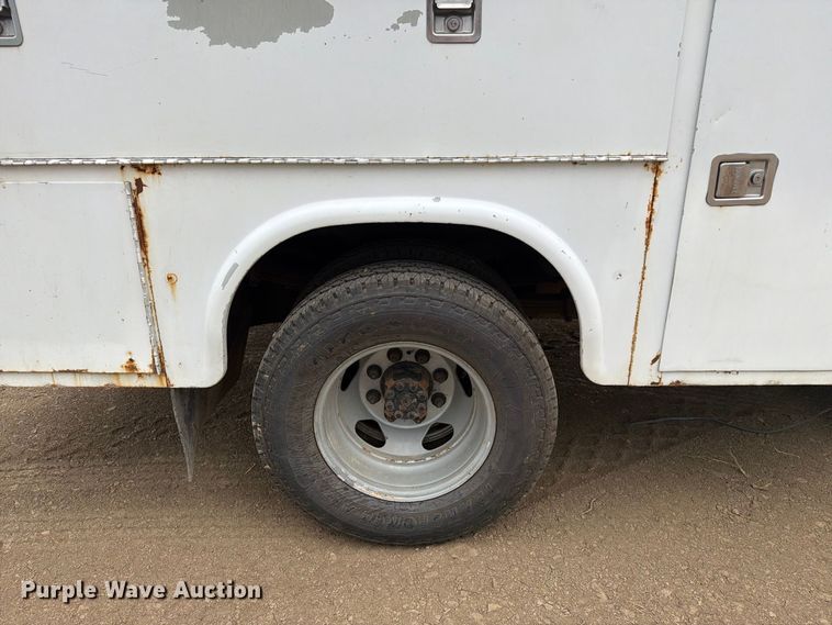 image for item FK5073 2011 GMC Sierra 3500HD utility bed pickup truck