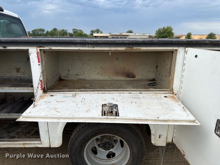 image for item FK5073 2011 GMC Sierra 3500HD utility bed pickup truck
