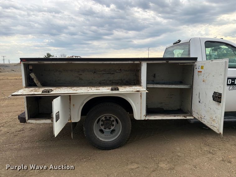 image for item FK5073 2011 GMC Sierra 3500HD utility bed pickup truck