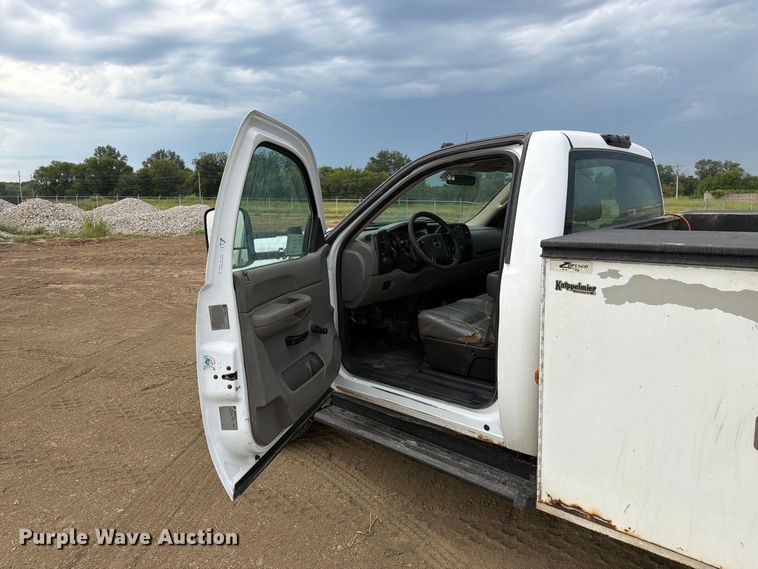 image for item FK5073 2011 GMC Sierra 3500HD utility bed pickup truck