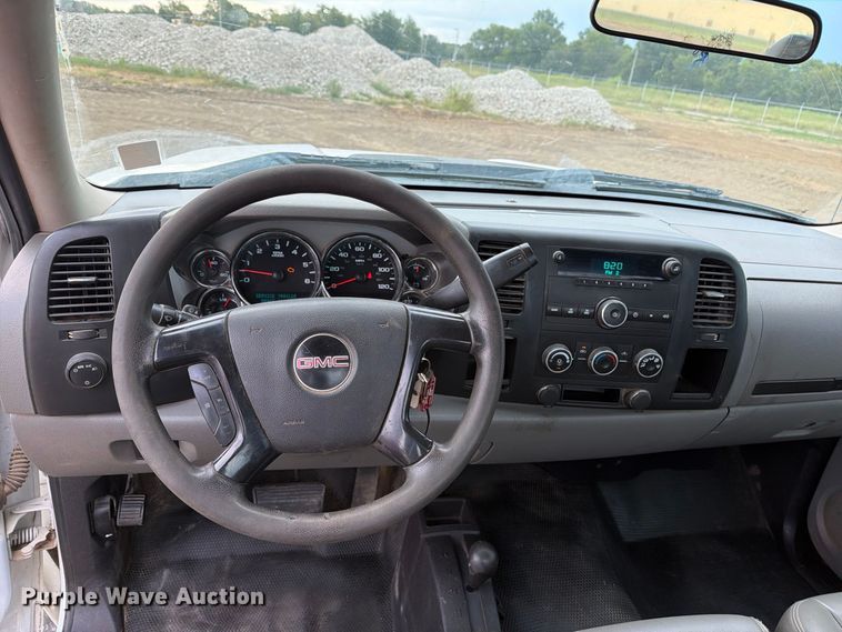 image for item FK5073 2011 GMC Sierra 3500HD utility bed pickup truck