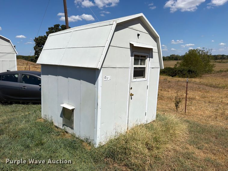 Dog kennel shed