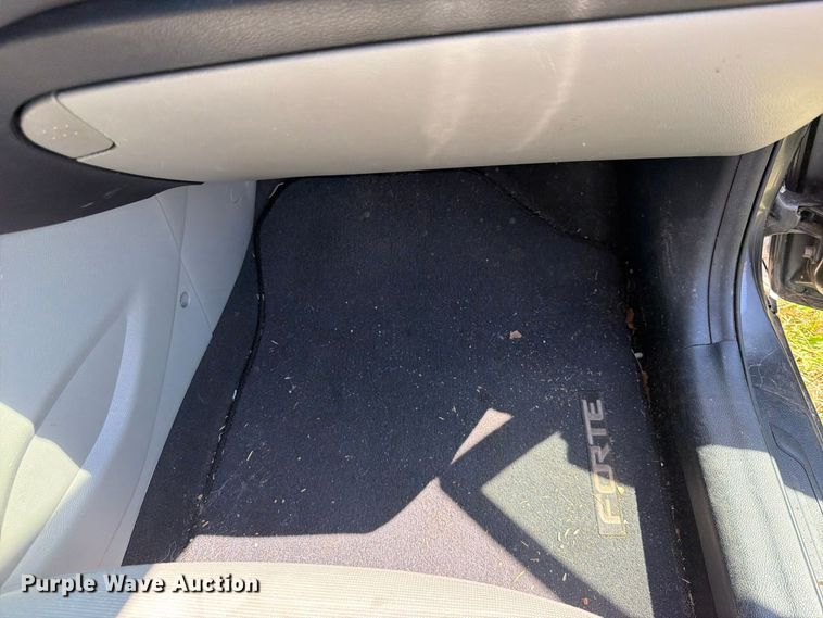 image for item FK5128 2014 KIA Forte 