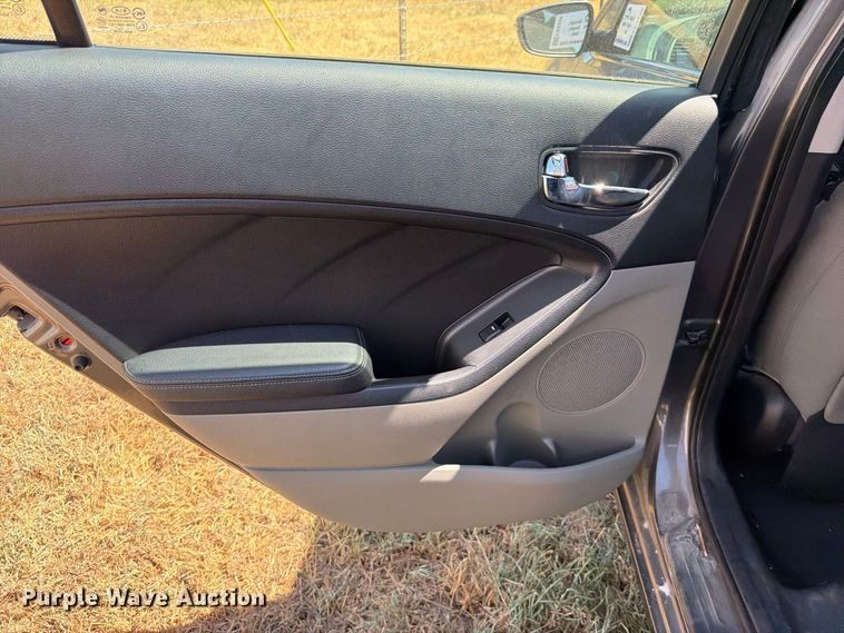 image for item FK5128 2014 KIA Forte 