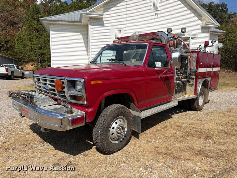 1986 Ford F350 pumper fire truck